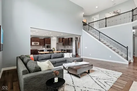 8842 Windpointe Pass Zionsville IN 46077