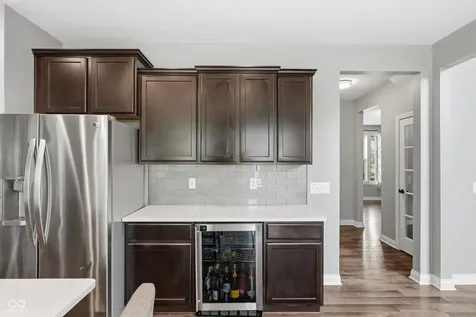 8842 Windpointe Pass Zionsville IN 46077