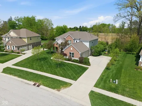 8842 Windpointe Pass Zionsville IN 46077