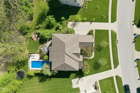 8842 Windpointe Pass Zionsville IN 46077