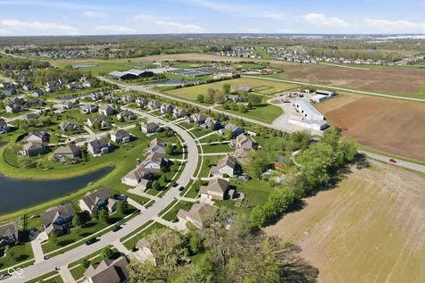 8842 Windpointe Pass Zionsville IN 46077