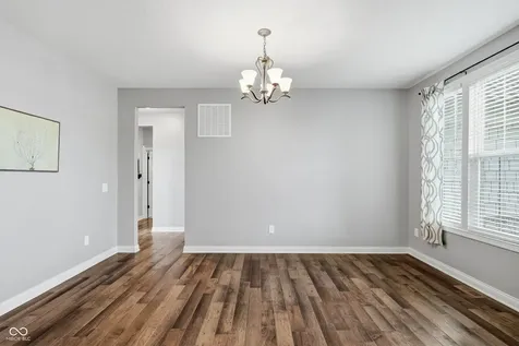 8842 Windpointe Pass Zionsville IN 46077