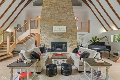 35 Spring Drive Zionsville IN 46077