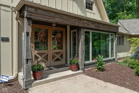 35 Spring Drive Zionsville IN 46077