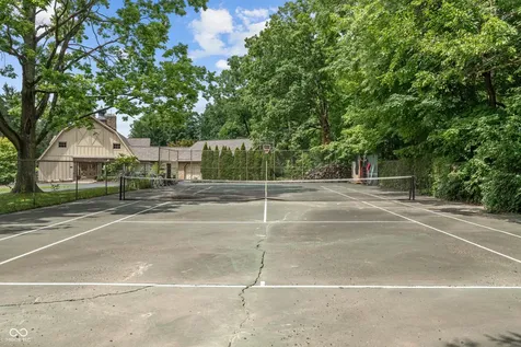 35 Spring Drive Zionsville IN 46077