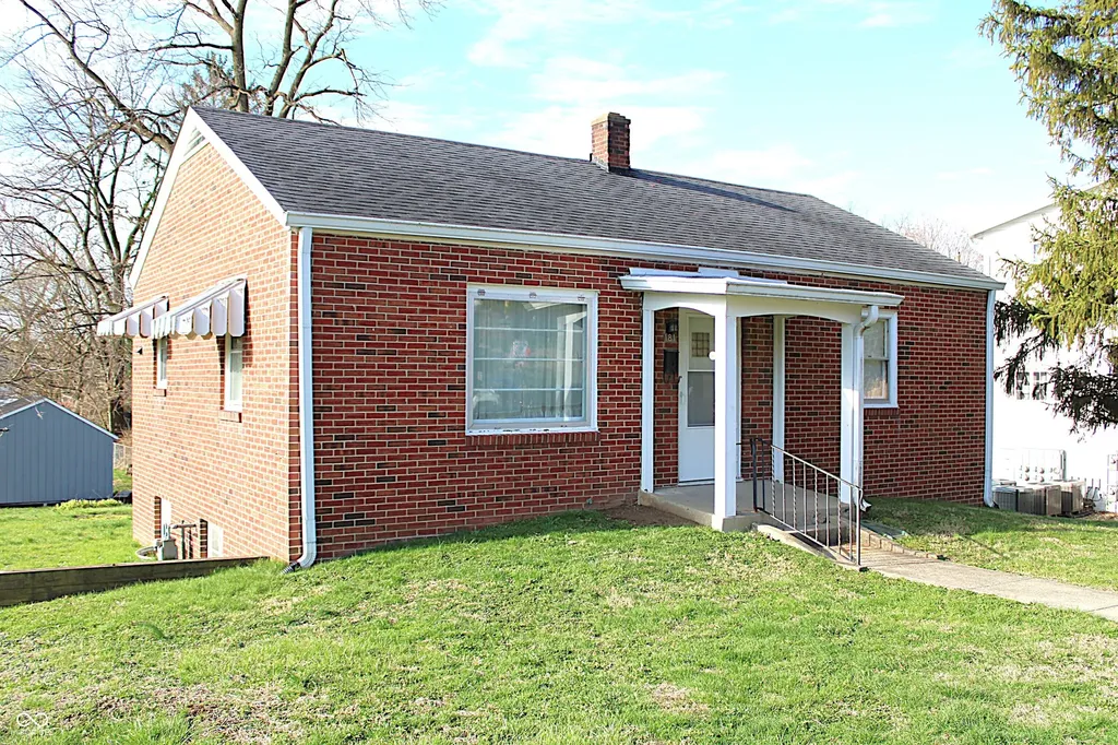 181 W Broadway Street Danville IN 46122