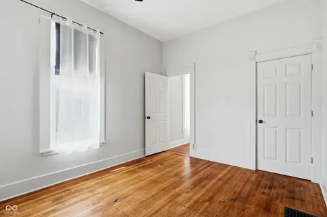 2026 E 10th Street Indianapolis IN 46201