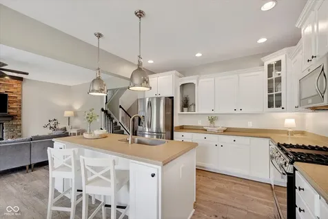 13714 Heatherfield Drive W Fishers IN 46038