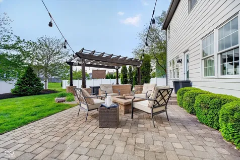 13714 Heatherfield Drive W Fishers IN 46038