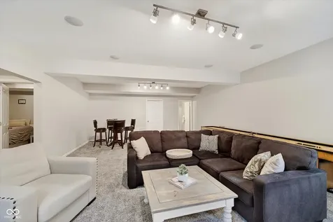 13714 Heatherfield Drive W Fishers IN 46038