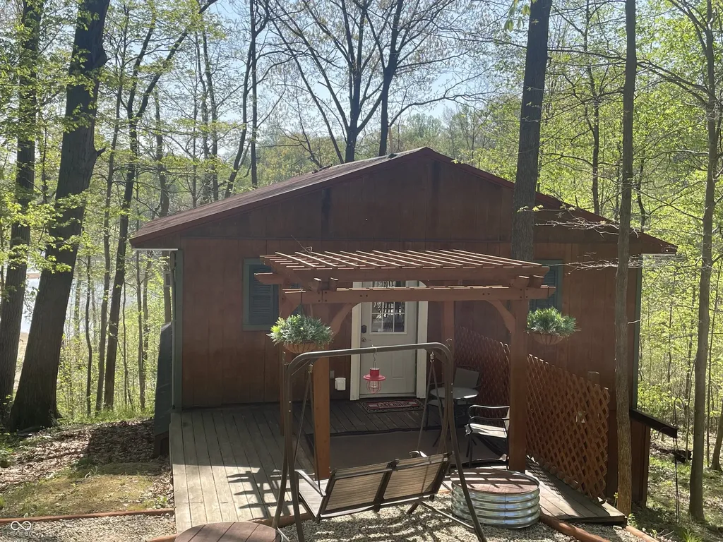 7665 E Butterman Rockville IN 47872
