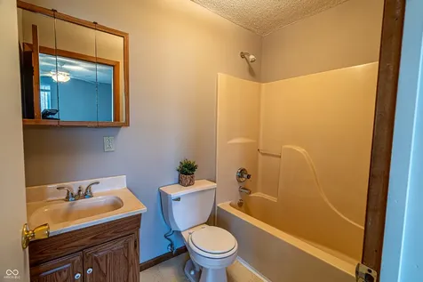 219 Frost Way Cloverdale IN 46120