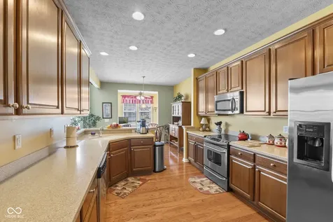 12961 Merlot Lane Fishers IN 46037