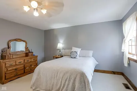 401 E Pearl Street Waldron IN 46182