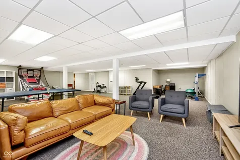 6264 Saddletree Drive Zionsville IN 46077