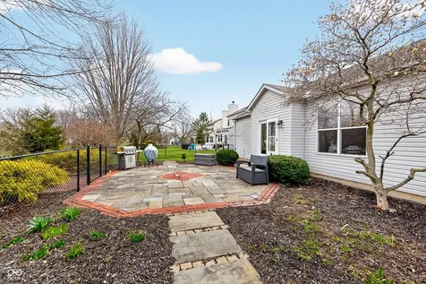 6264 Saddletree Drive Zionsville IN 46077