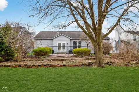 6264 Saddletree Drive Zionsville IN 46077