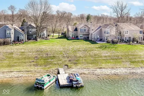 7238 Harbour Isle Indianapolis IN 46240