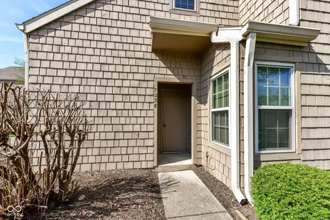7238 Harbour Isle Indianapolis IN 46240