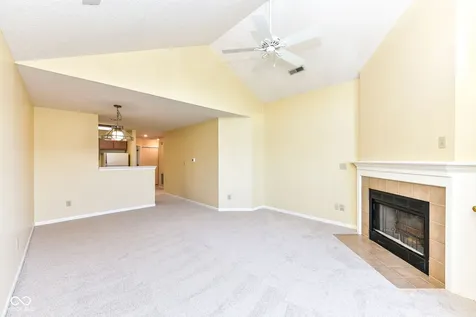 7238 Harbour Isle Indianapolis IN 46240