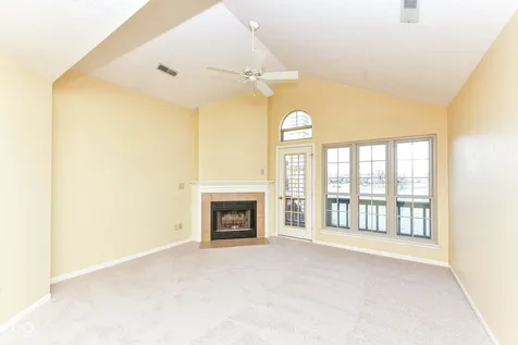 7238 Harbour Isle Indianapolis IN 46240