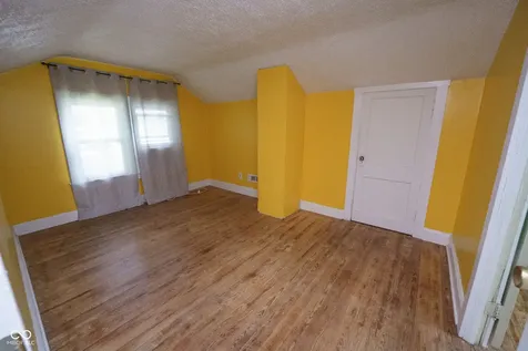 40 W Main Street Monrovia IN 46157