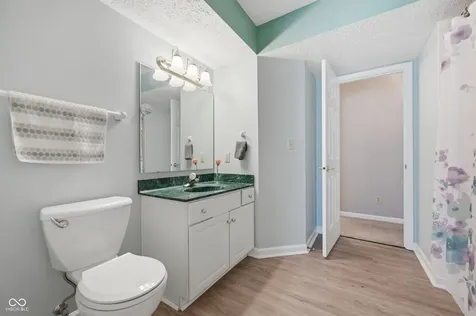 7601 Newport Bay Drive Indianapolis IN 46240