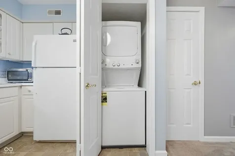 7601 Newport Bay Drive Indianapolis IN 46240