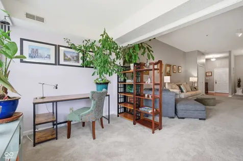 7601 Newport Bay Drive Indianapolis IN 46240