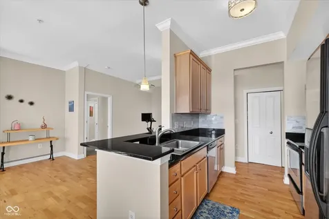 355 E Ohio Street Indianapolis IN 46204