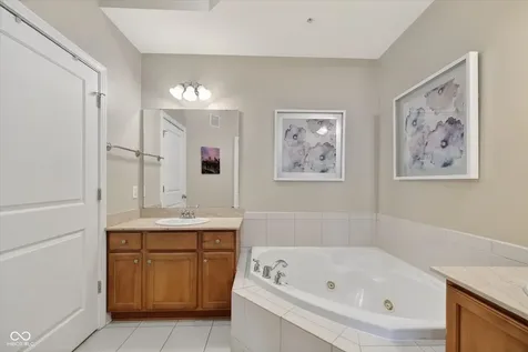 355 E Ohio Street Indianapolis IN 46204