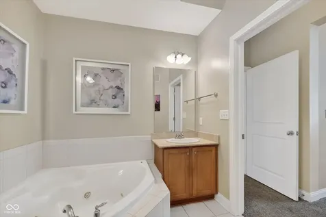355 E Ohio Street Indianapolis IN 46204