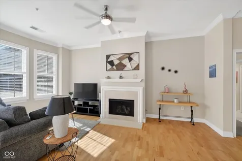 355 E Ohio Street Indianapolis IN 46204