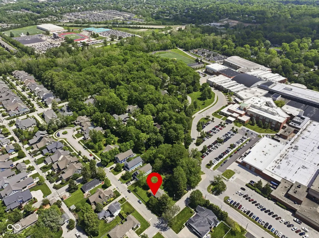 320 2nd Street NE Carmel IN 46032