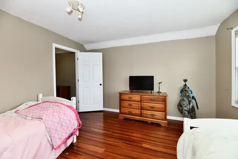 1132 Madrid Road Greenwood IN 46143