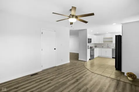 2130 Westline Drive Columbus IN 47203