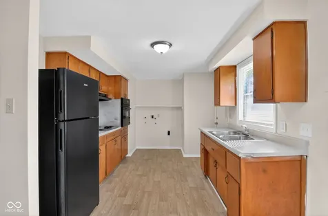 2318 N John Glenn Court Indianapolis IN 46229