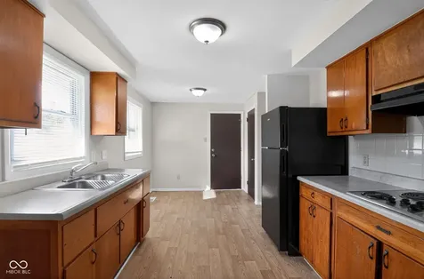 2318 N John Glenn Court Indianapolis IN 46229