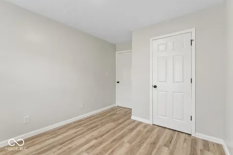 2541 Aurie Drive Indianapolis IN 46219