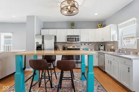5858 Dewey Avenue Indianapolis IN 46219
