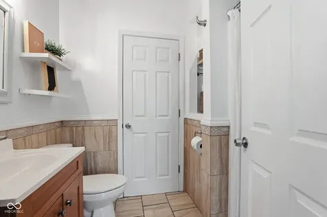 5858 Dewey Avenue Indianapolis IN 46219