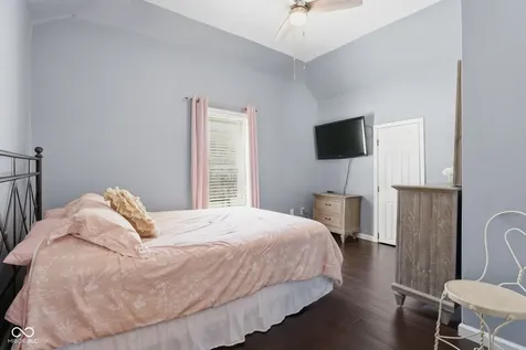 5858 Dewey Avenue Indianapolis IN 46219