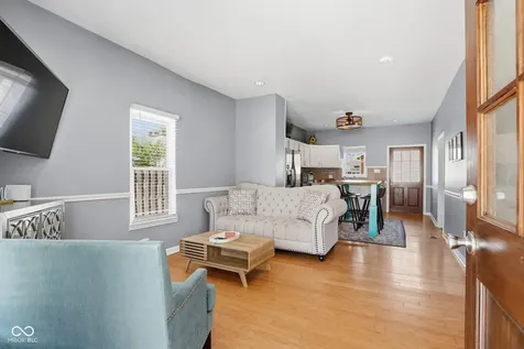 5858 Dewey Avenue Indianapolis IN 46219