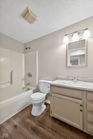 9254 E 39th Place Indianapolis IN 46235