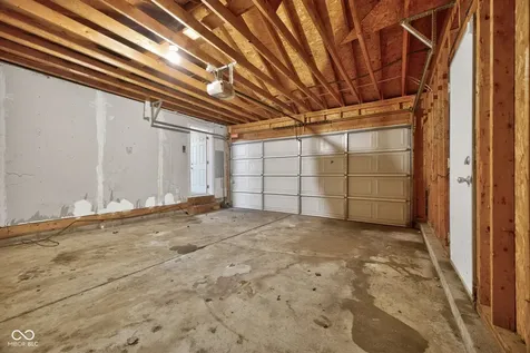 9254 E 39th Place Indianapolis IN 46235