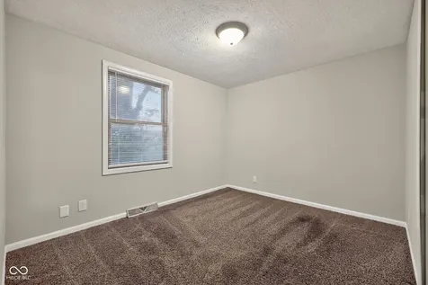 9254 E 39th Place Indianapolis IN 46235