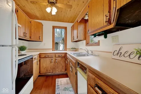 295 Victory Hill Coatesville IN 46121
