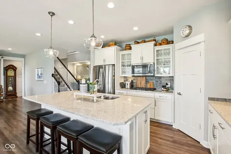 2498 Stonehaven Way Avon IN 46123