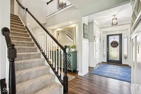 2498 Stonehaven Way Avon IN 46123