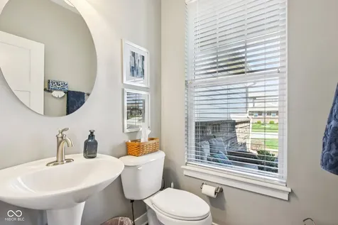 2498 Stonehaven Way Avon IN 46123
